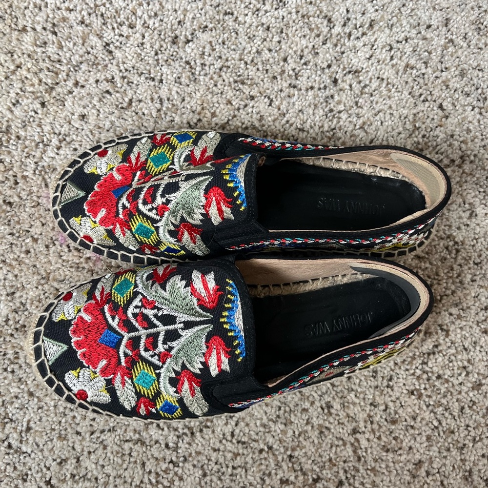 Johnny Was Black Canvas Floral Embroidered Espadrilles